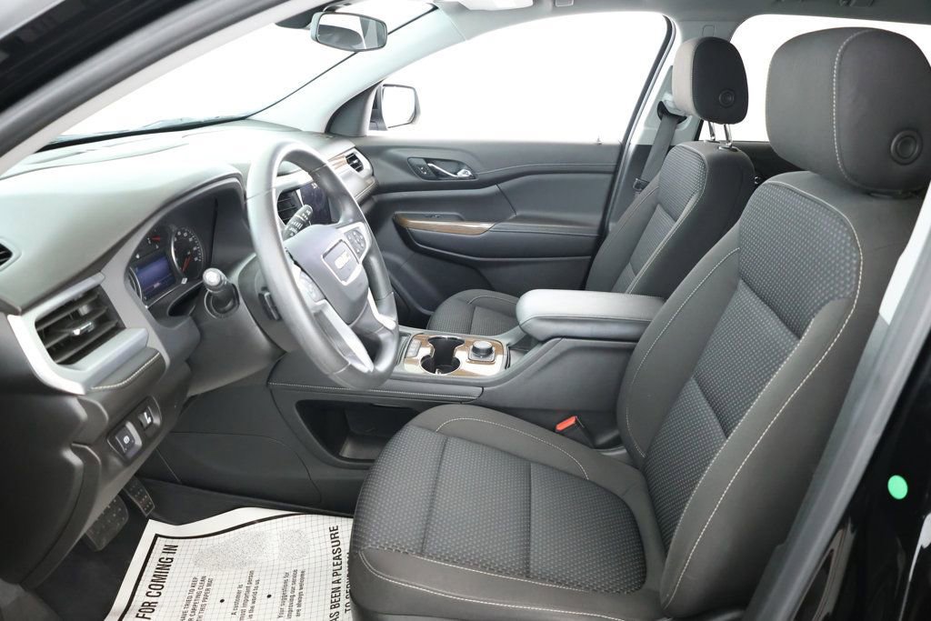 Used 2021 GMC Acadia SLE image 17