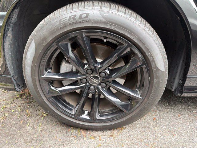 Certified 2024 Audi Q3 2.0T Premium AWD/4WD image 4