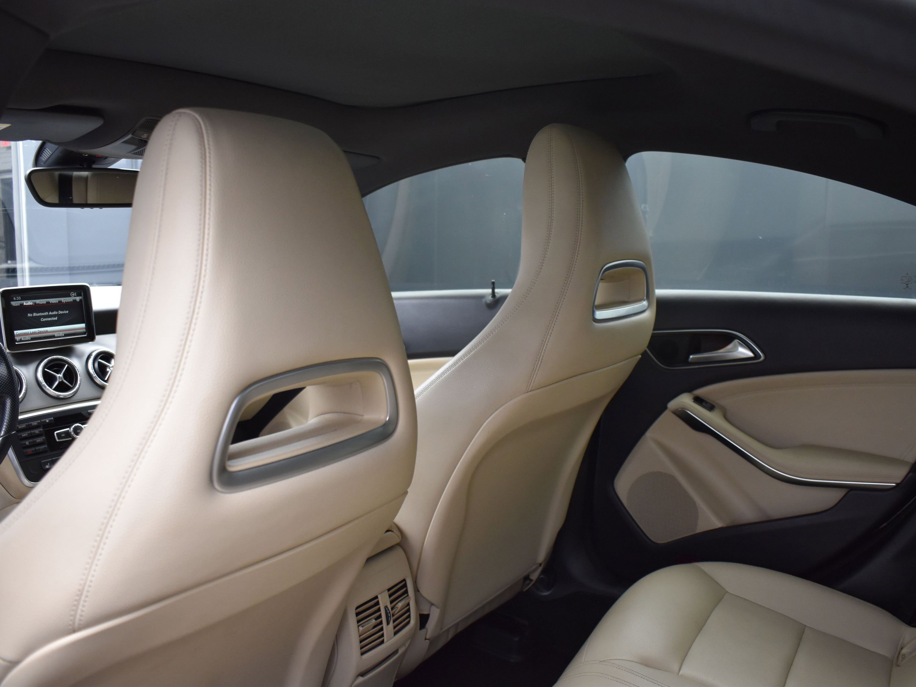 Used 2014 Mercedes-Benz CLA 250 4MATIC image 9