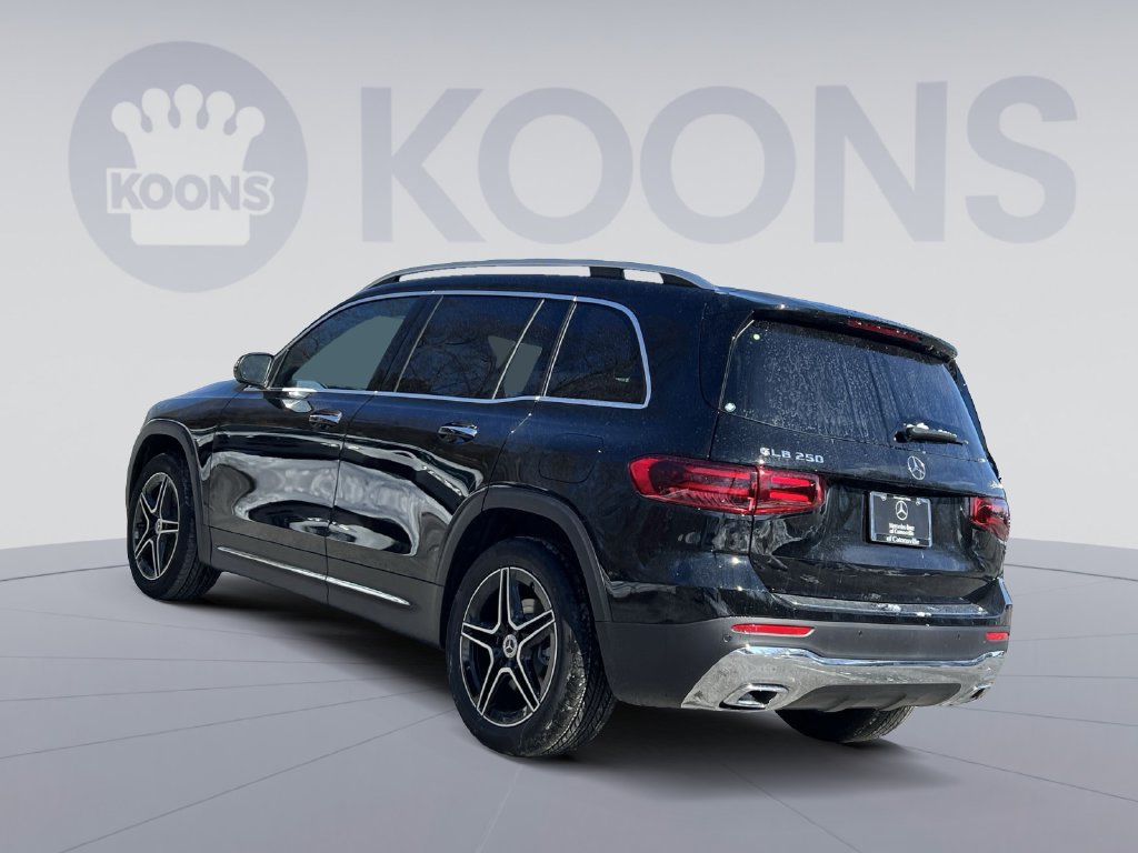 Used 2026 Mercedes-Benz GLB 250 4MATIC image 4