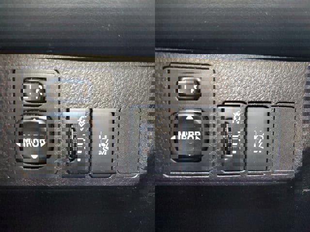 Used 2018 Toyota RAV4 XLE image 26