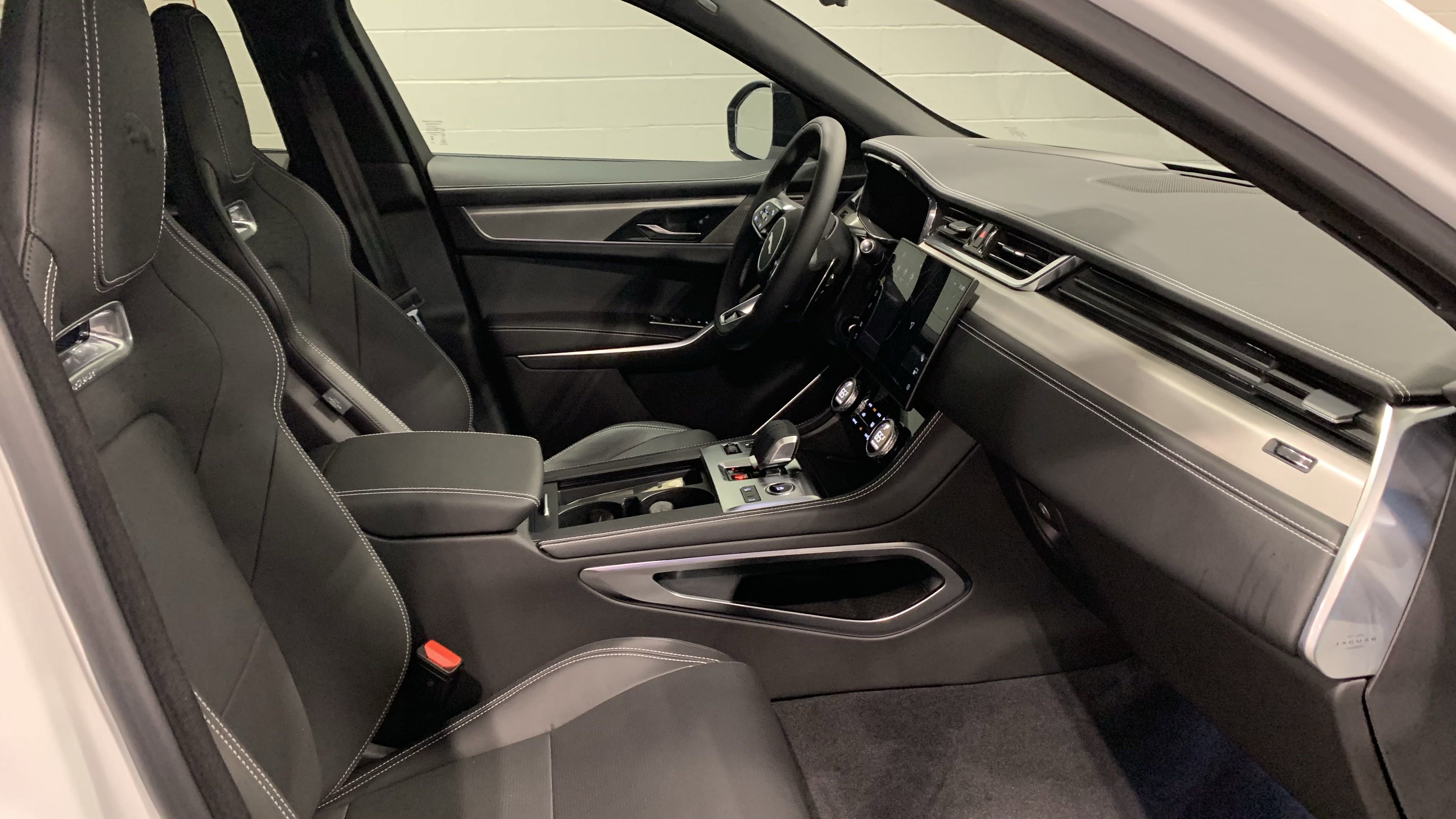 New 2026 Jaguar F-PACE R-Dynamic S image 14