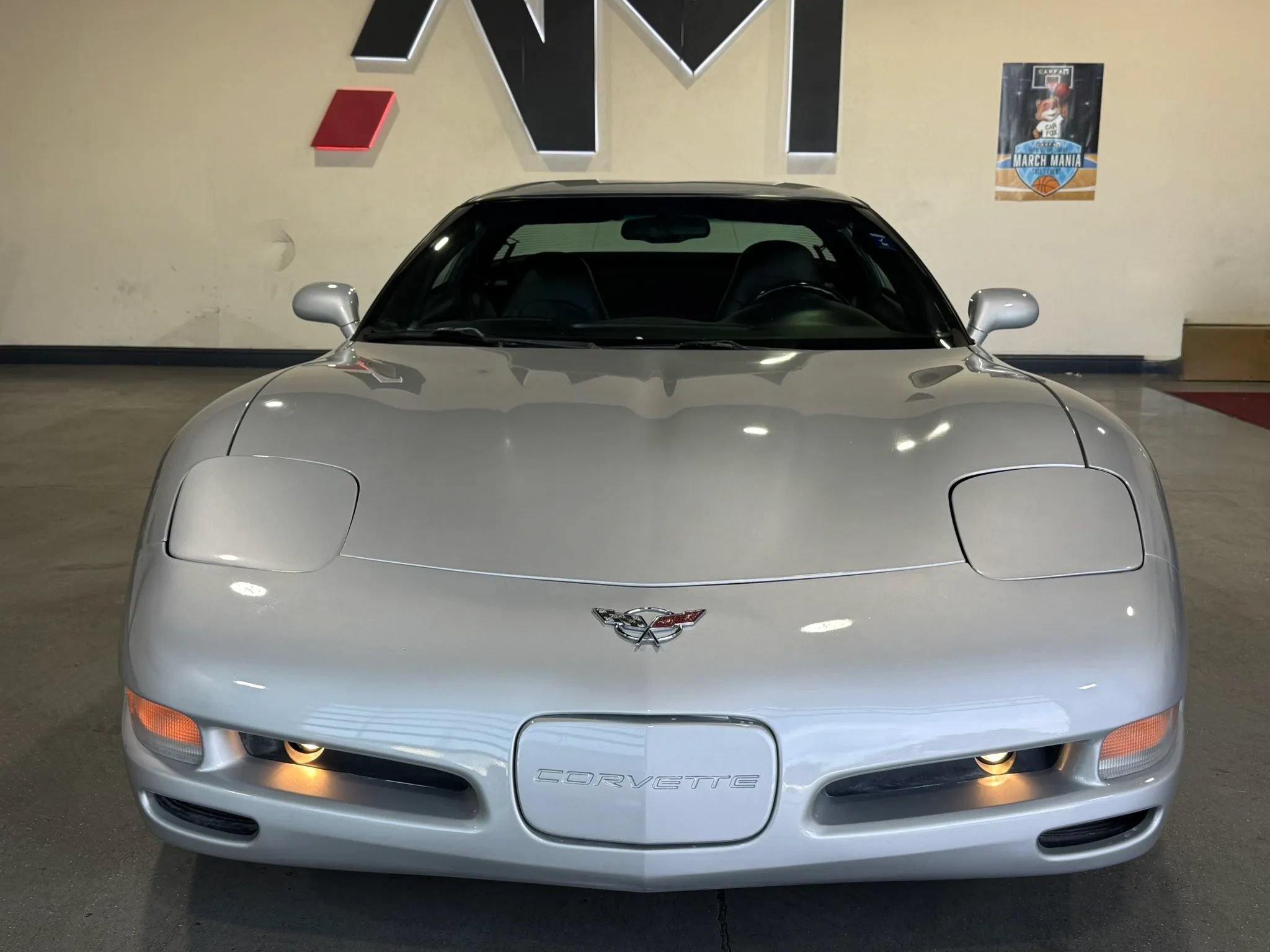 Used 1998 Chevrolet Corvette Coupe RWD image 2