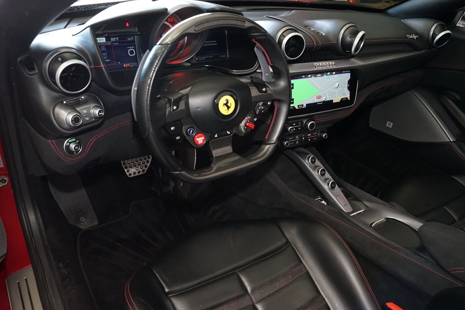 Used 2019 Ferrari Portofino RWD image 8