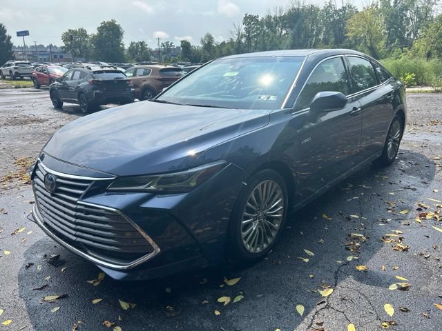 Used 2019 Toyota Avalon Limited w/ Advanced Safety Package FWD image 9