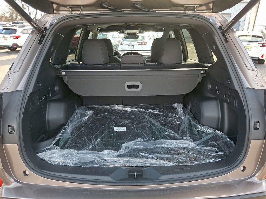 Certified 2025 Subaru Forester Premium image 31