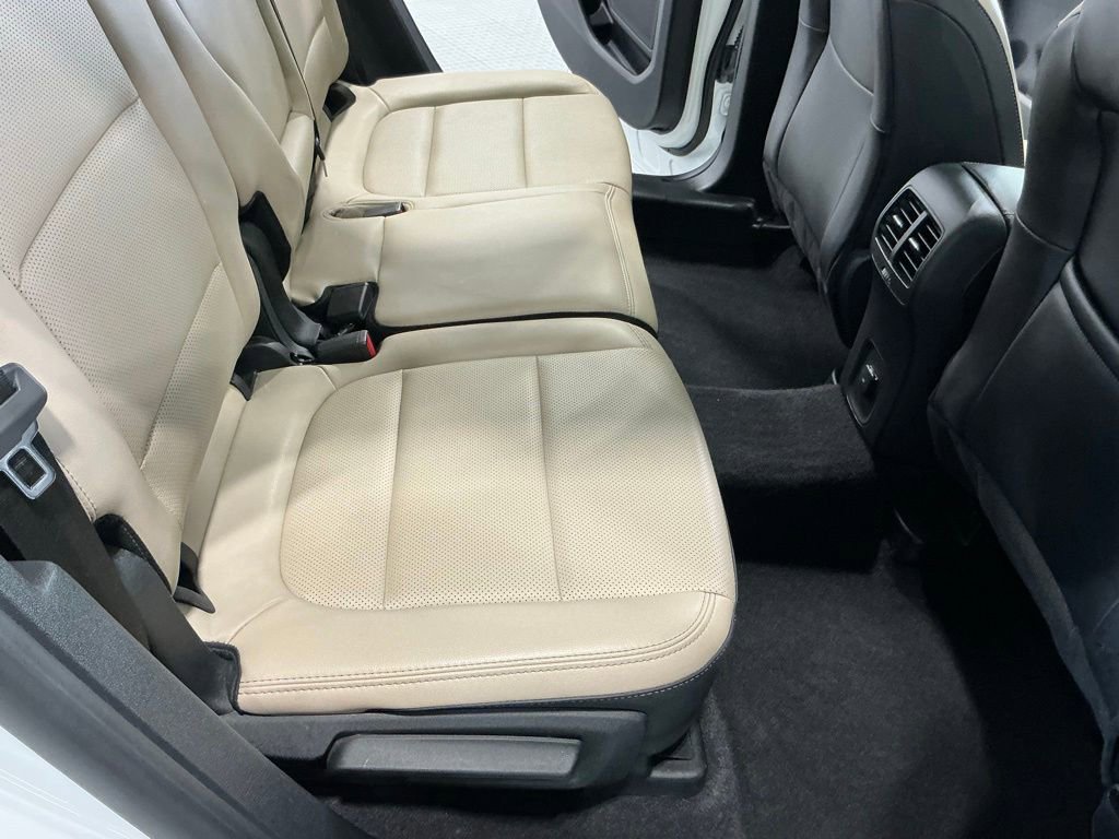 Used 2020 Ford Escape SEL FWD image 14