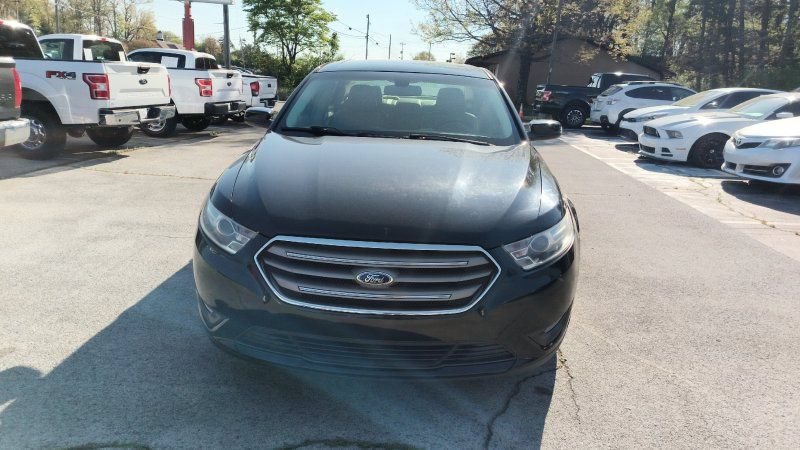 Used 2014 Ford Taurus SEL w/ Equipment Group 201A FWD image 8