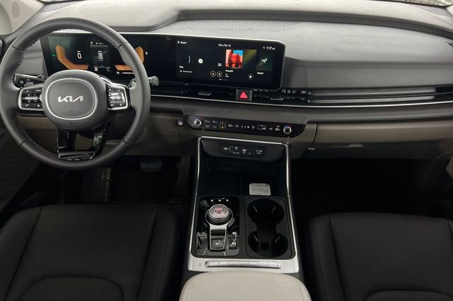 New 2026 Kia Carnival EX FWD image 15