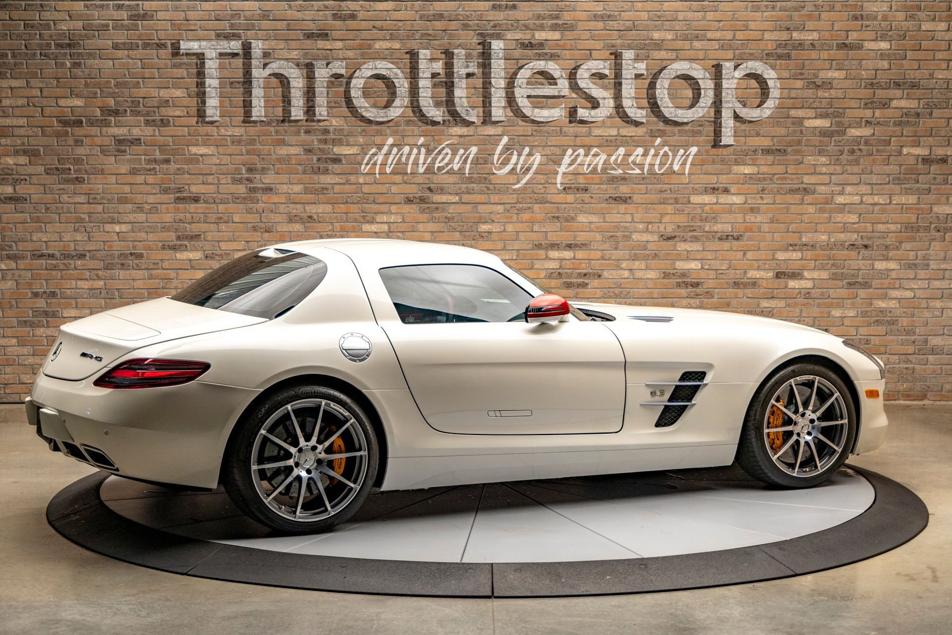 Used 2011 Mercedes-Benz SLS AMG Coupe image 7