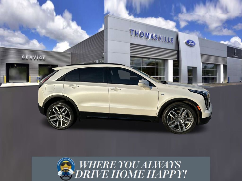 Used 2023 Cadillac XT4 Sport image 2
