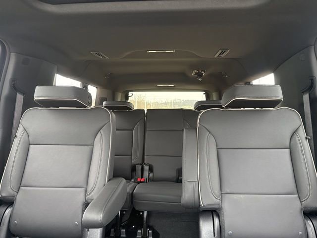 New 2026 GMC Yukon XL Elevation image 35