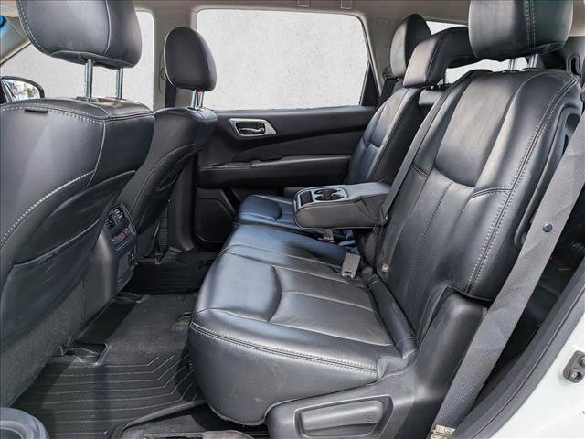 Used 2015 Nissan Pathfinder SL w/ SL Tech Package image 19