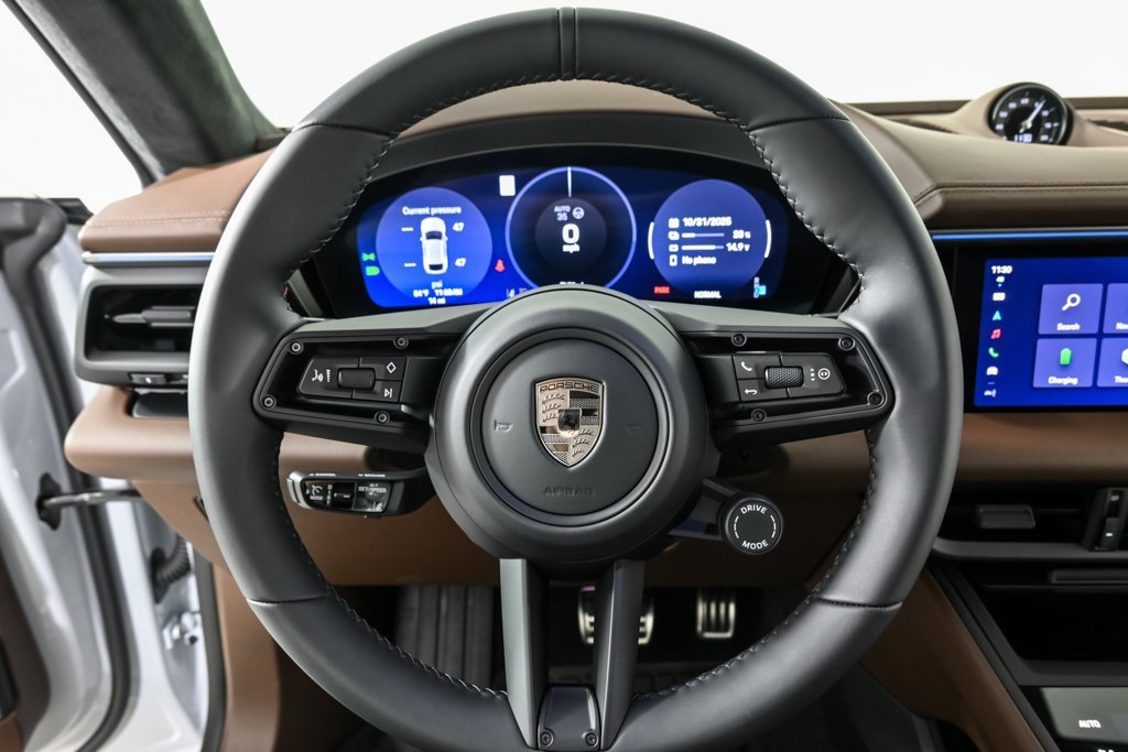 New 2025 Porsche Macan Turbo Electric image 9