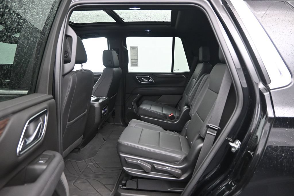 Used 2022 Chevrolet Tahoe LT w/ Luxury Package AWD/4WD image 27