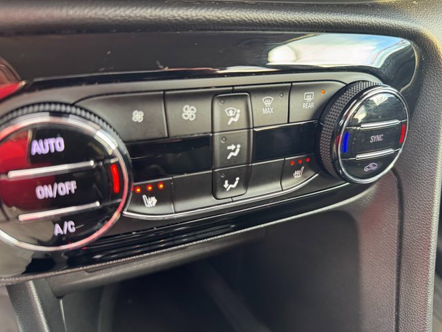 Used 2020 Buick Encore GX Select image 16