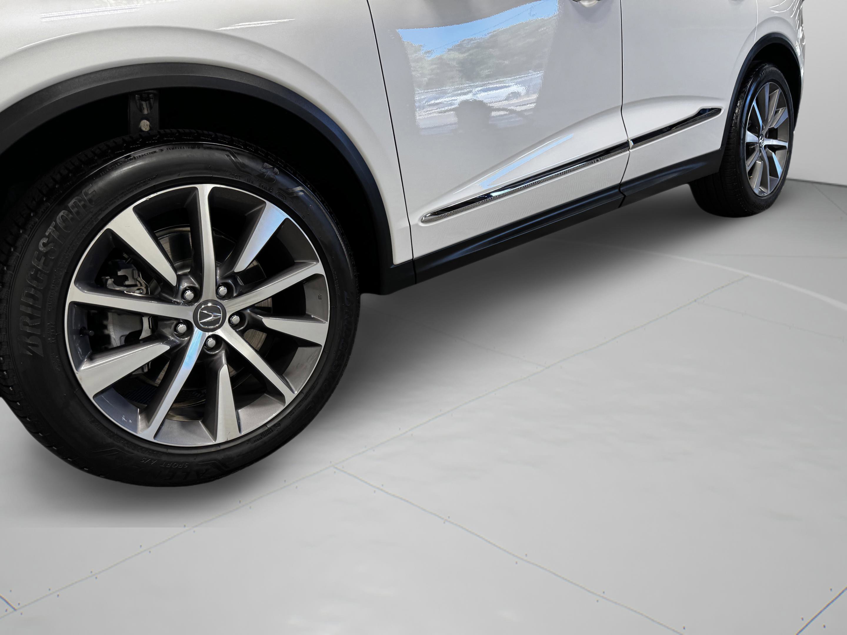 Certified 2025 Acura MDX FWD w/ Technology Package image 45