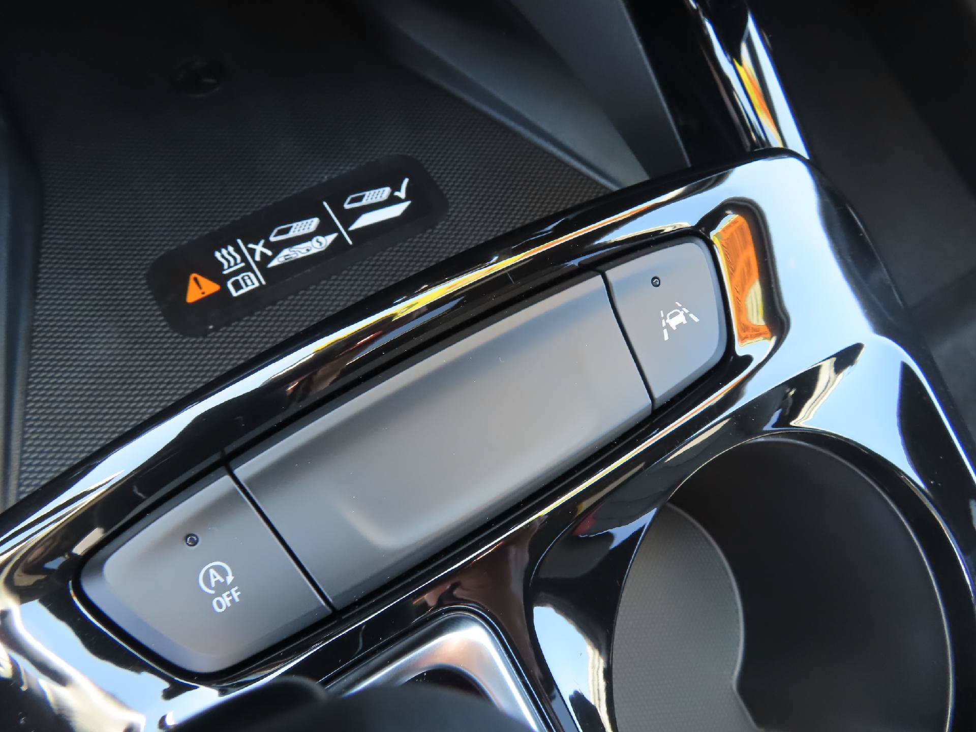 New 2026 Chevrolet Trax RS w/ Sunroof Package FWD image 34