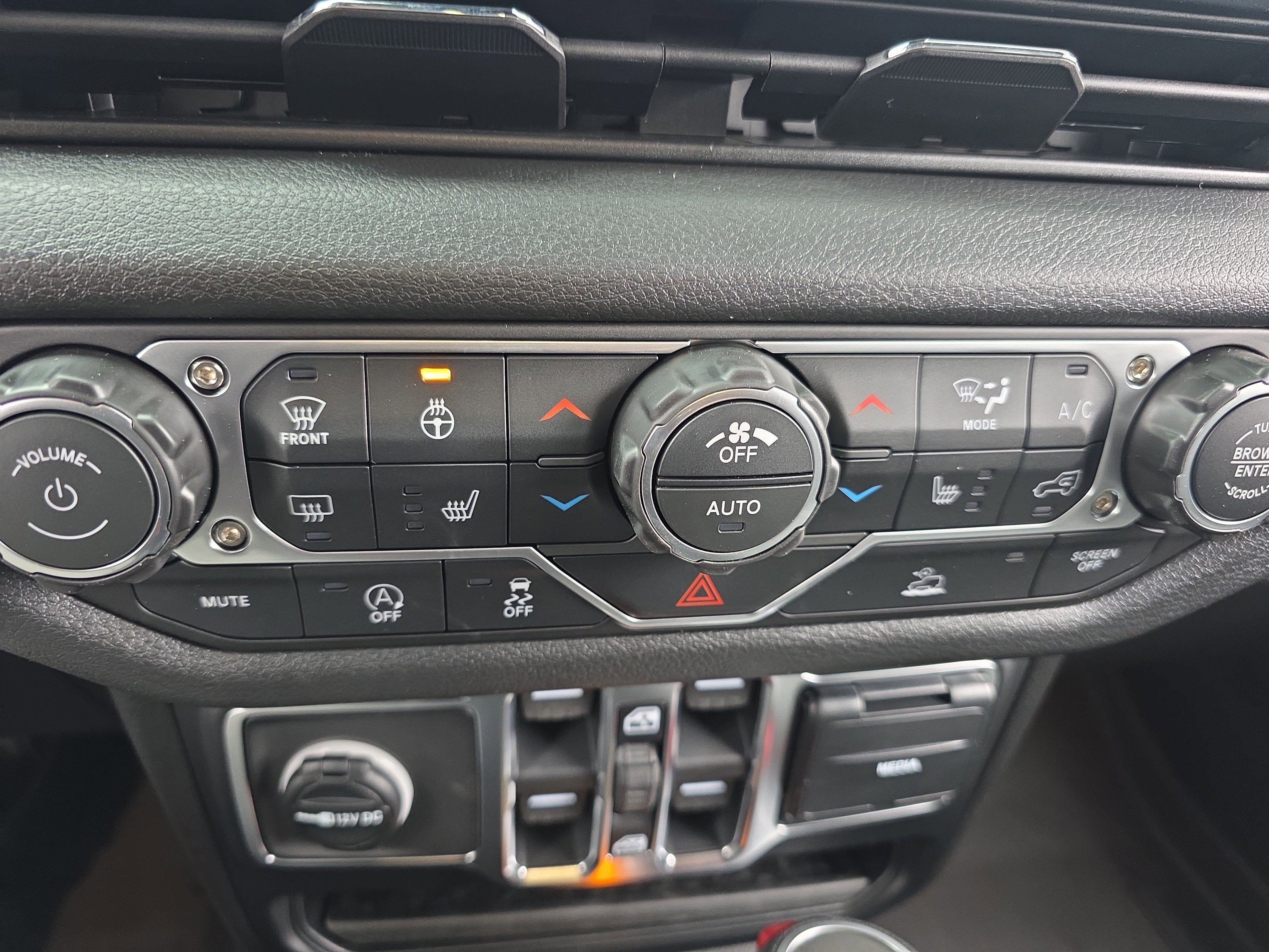 New 2026 Jeep Wrangler Unlimited Sport AWD/4WD image 8