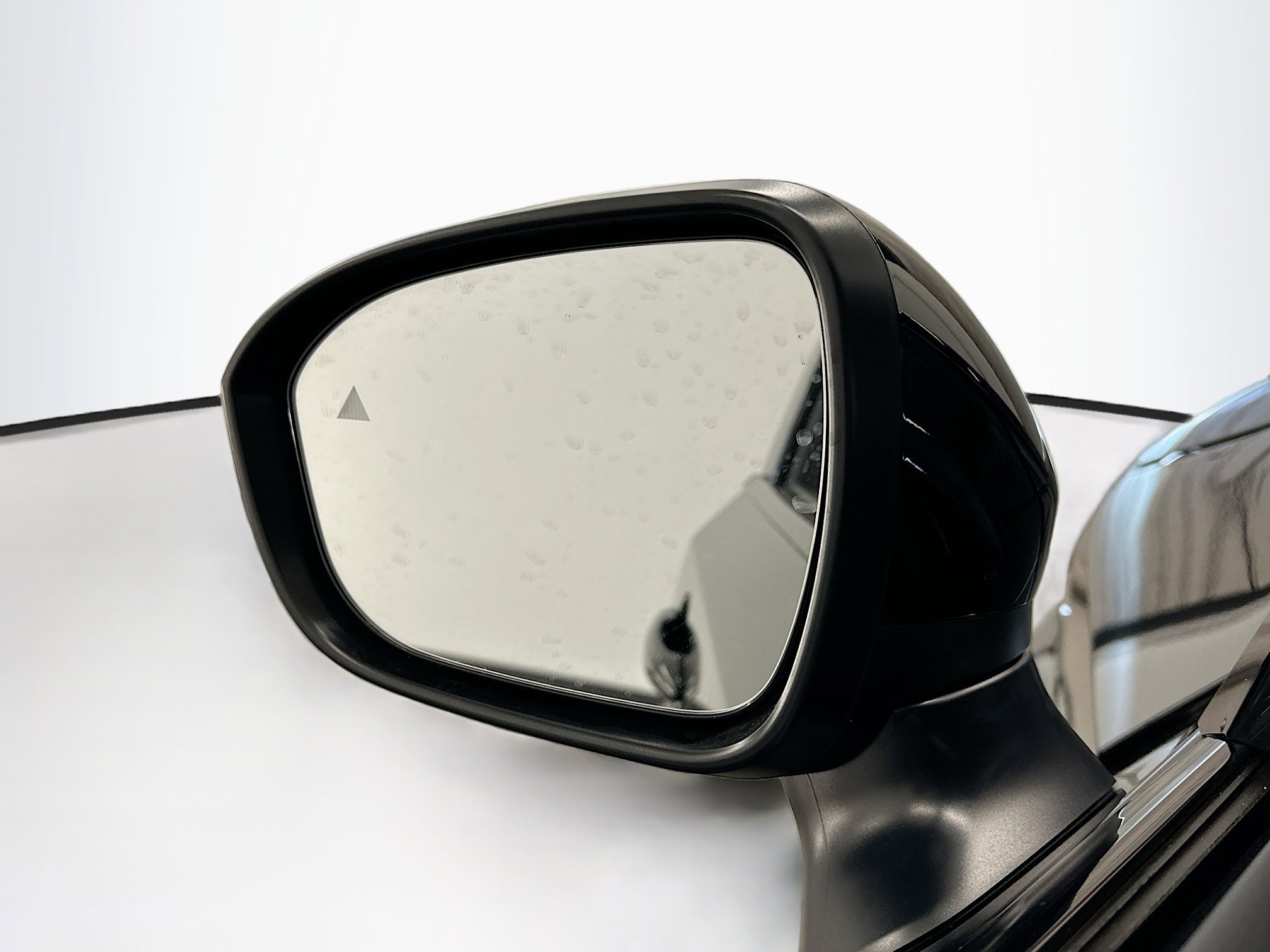 Used 2023 Nissan Ariya AWD image 16