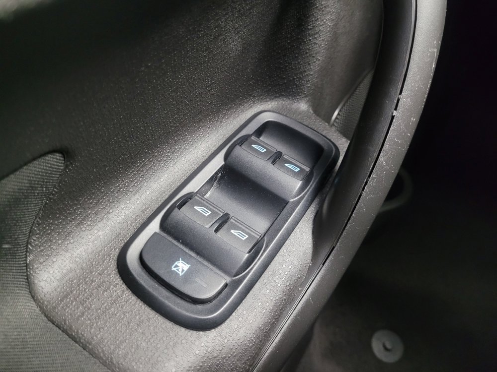 Used 2019 Ford Fiesta SE image 27