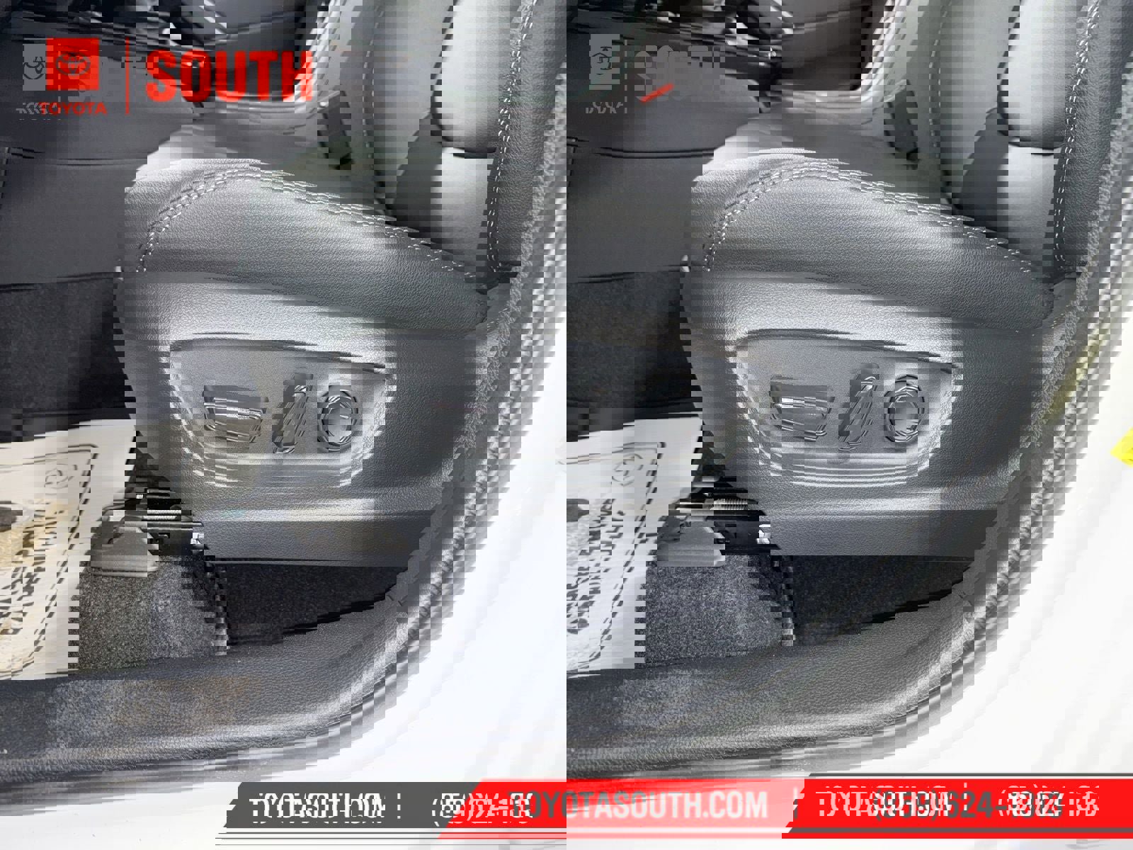 New 2026 Toyota Corolla Cross XLE w/ Convenience Package image 17