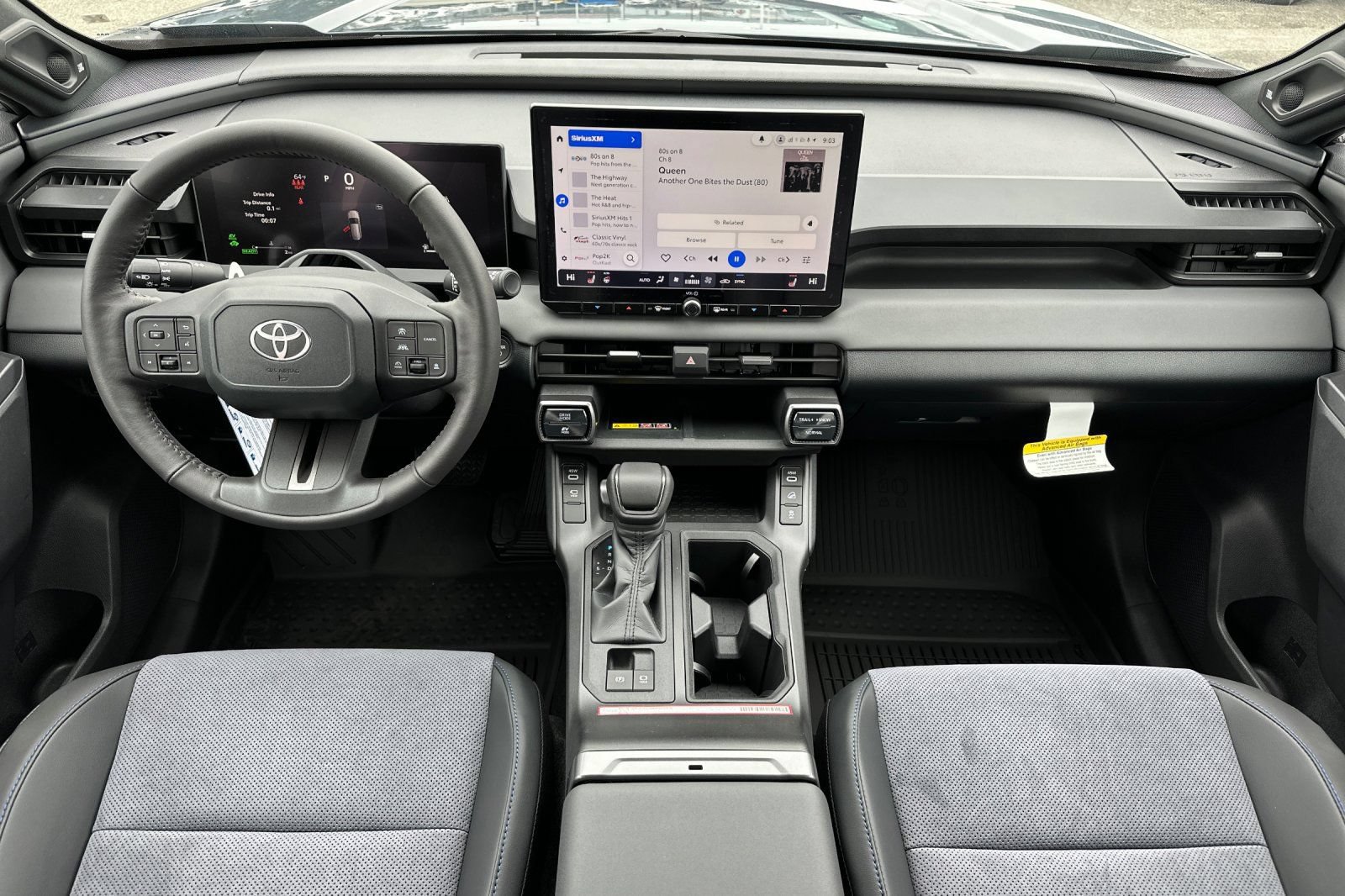 New 2026 Toyota RAV4 XSE w/ Panoramic Sun Roof Package AWD/4WD image 15
