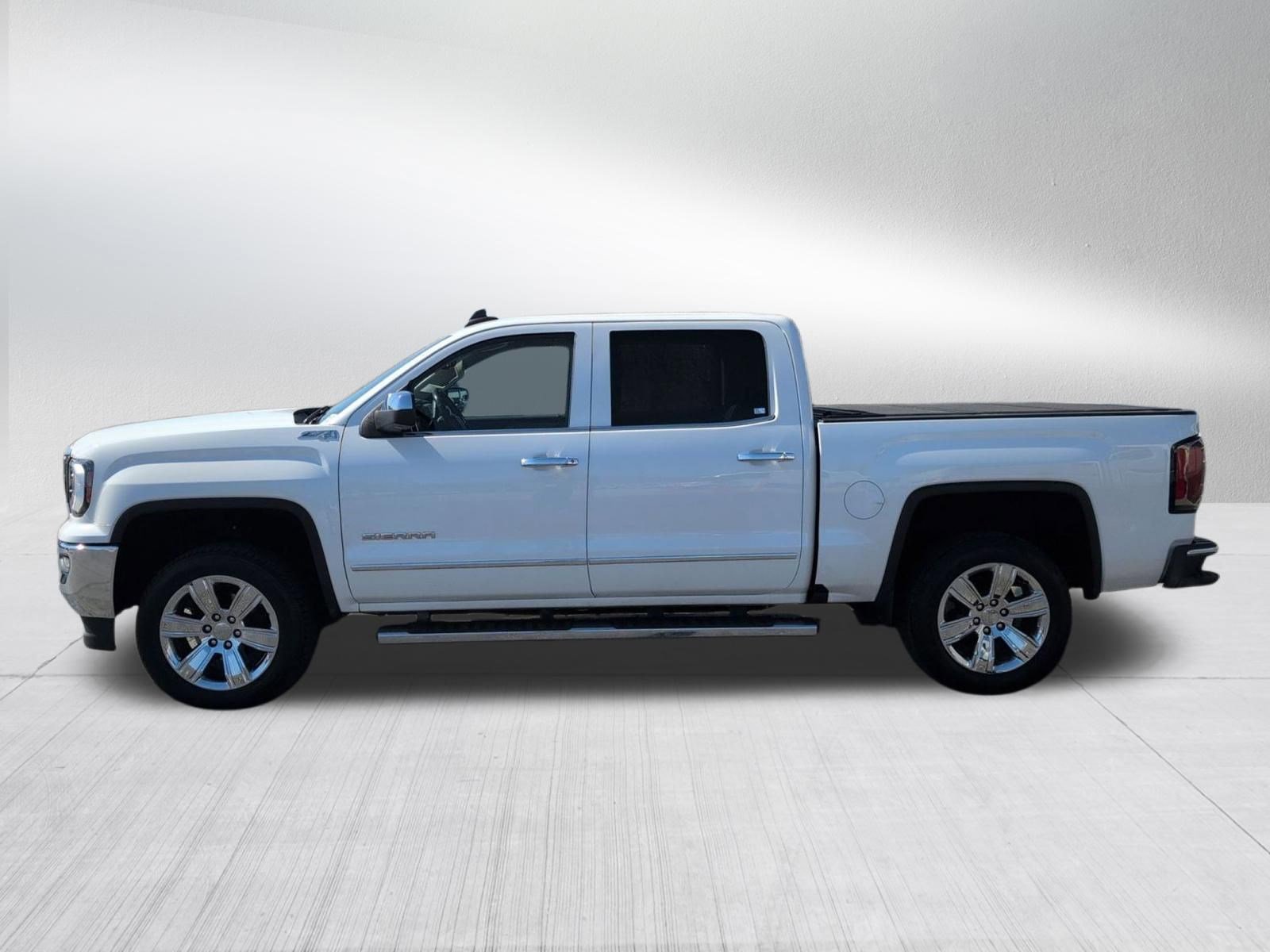 Used 2018 GMC Sierra 1500 SLT image 2