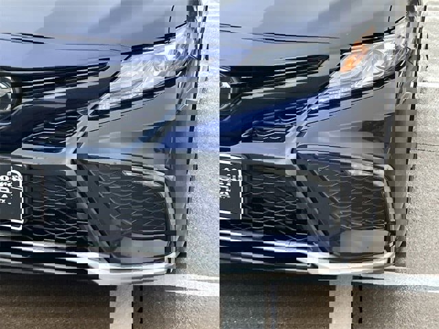 Used 2022 Toyota Camry XSE image 9