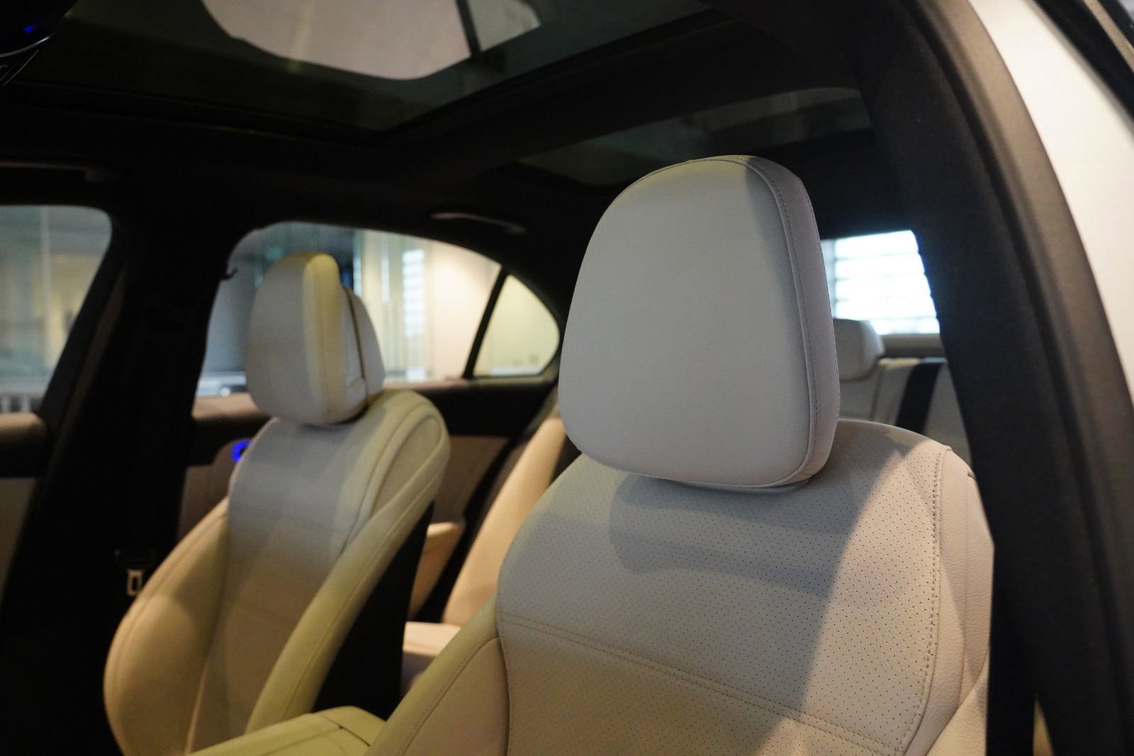 New 2026 Mercedes-Benz C 300 4MATIC Sedan image 15