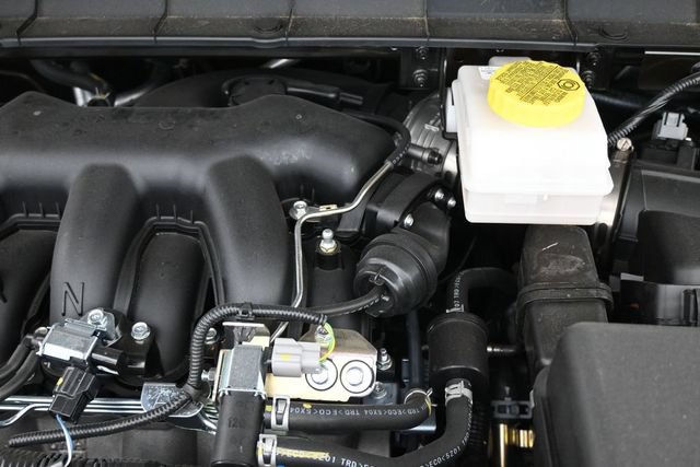 Used 2026 Nissan Pathfinder SL FWD image 43