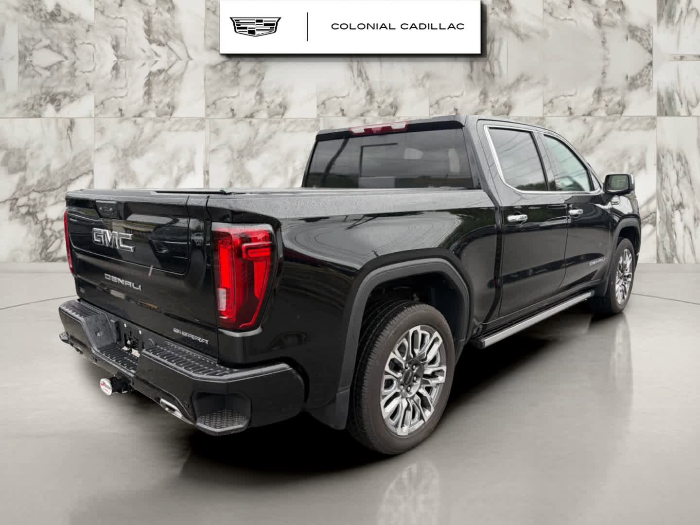 Used 2024 GMC Sierra 1500 Denali Ultimate AWD/4WD image 5