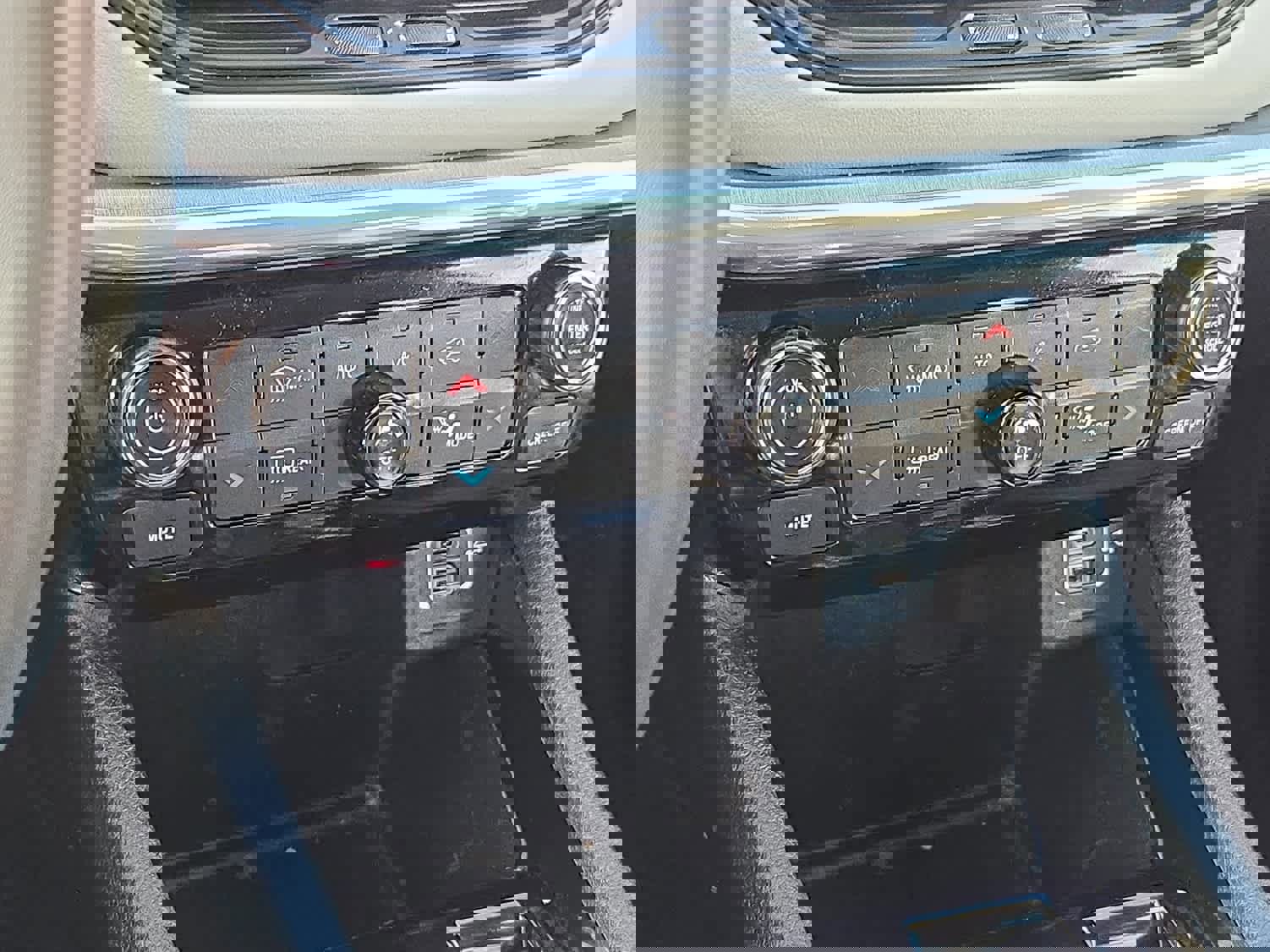 Used 2022 Jeep Compass Limited w/ Elite Group image 13