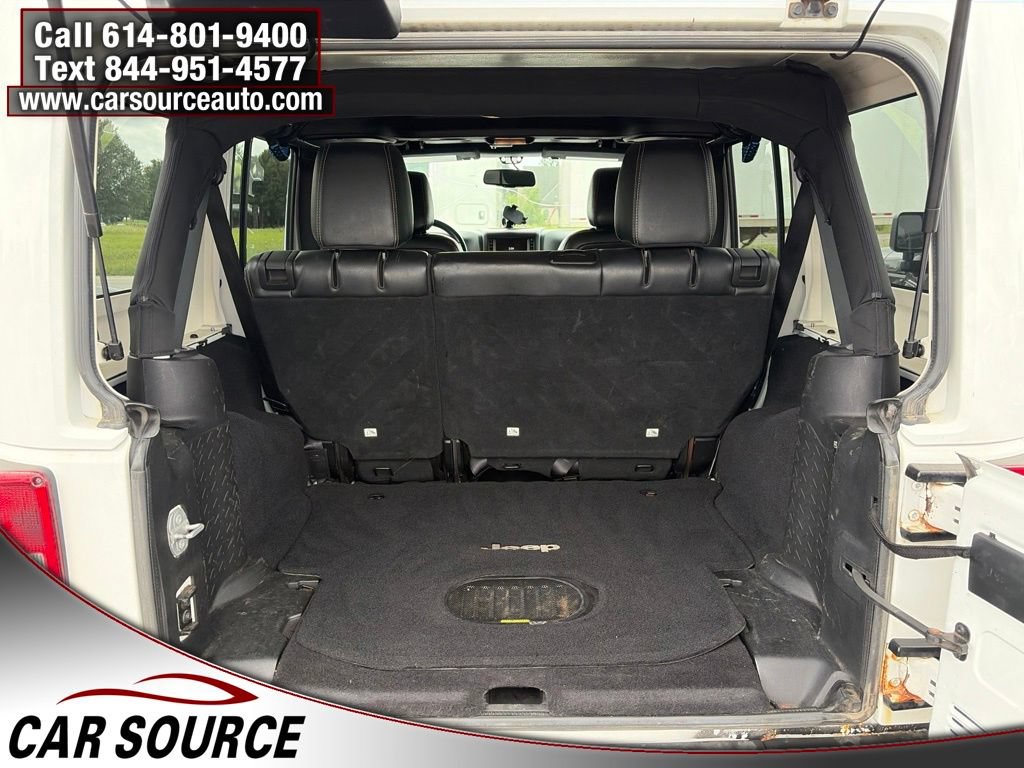 Used 2016 Jeep Wrangler Unlimited Rubicon AWD/4WD image 6