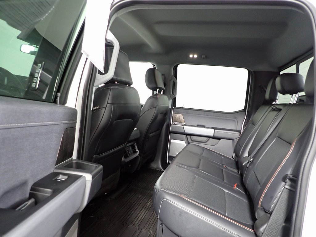 Used 2024 Ford F350 Lariat w/ FX4 Off-Road Package image 30