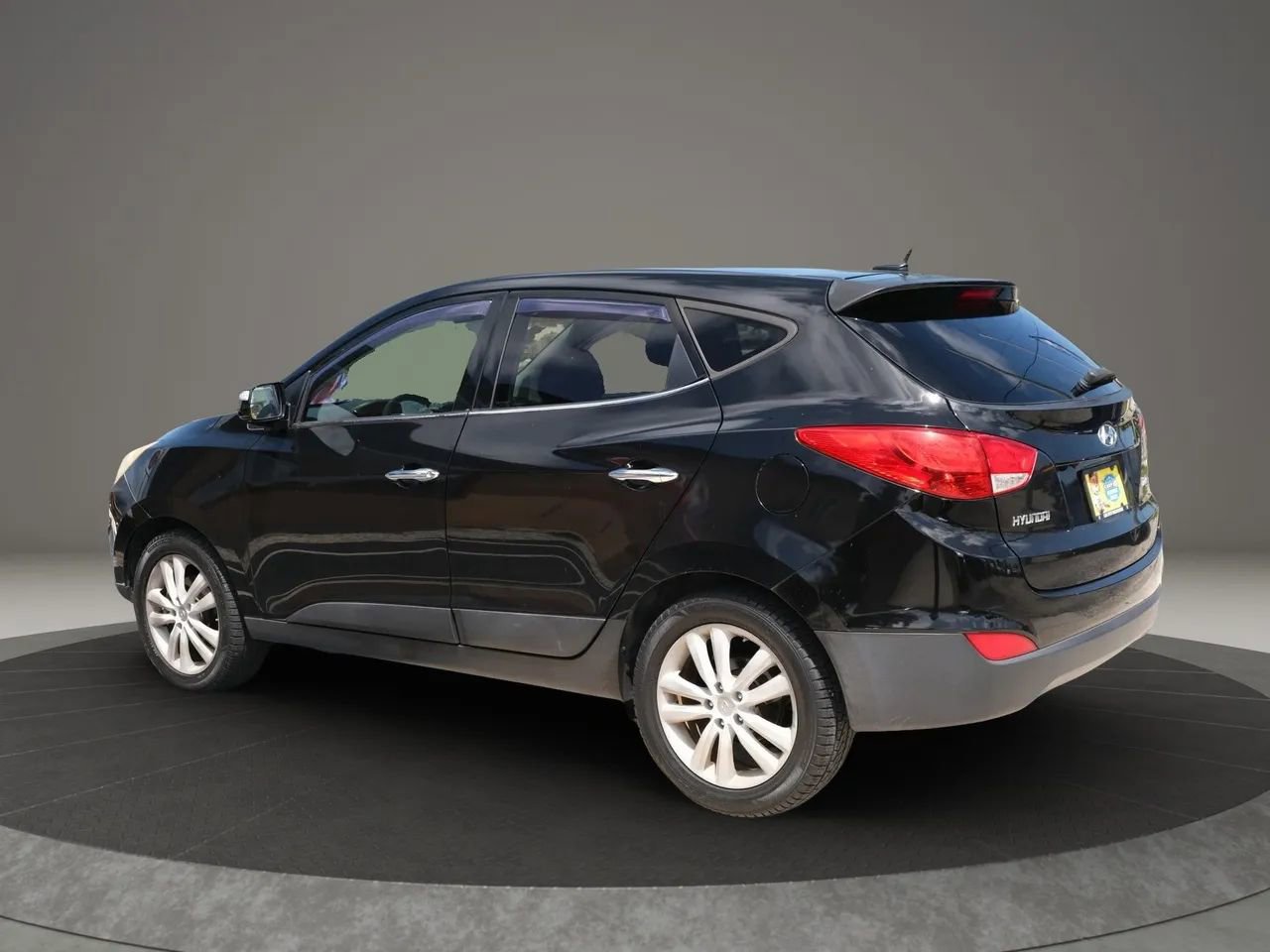 Used 2013 Hyundai Tucson Limited w/ Premium Pkg image 3