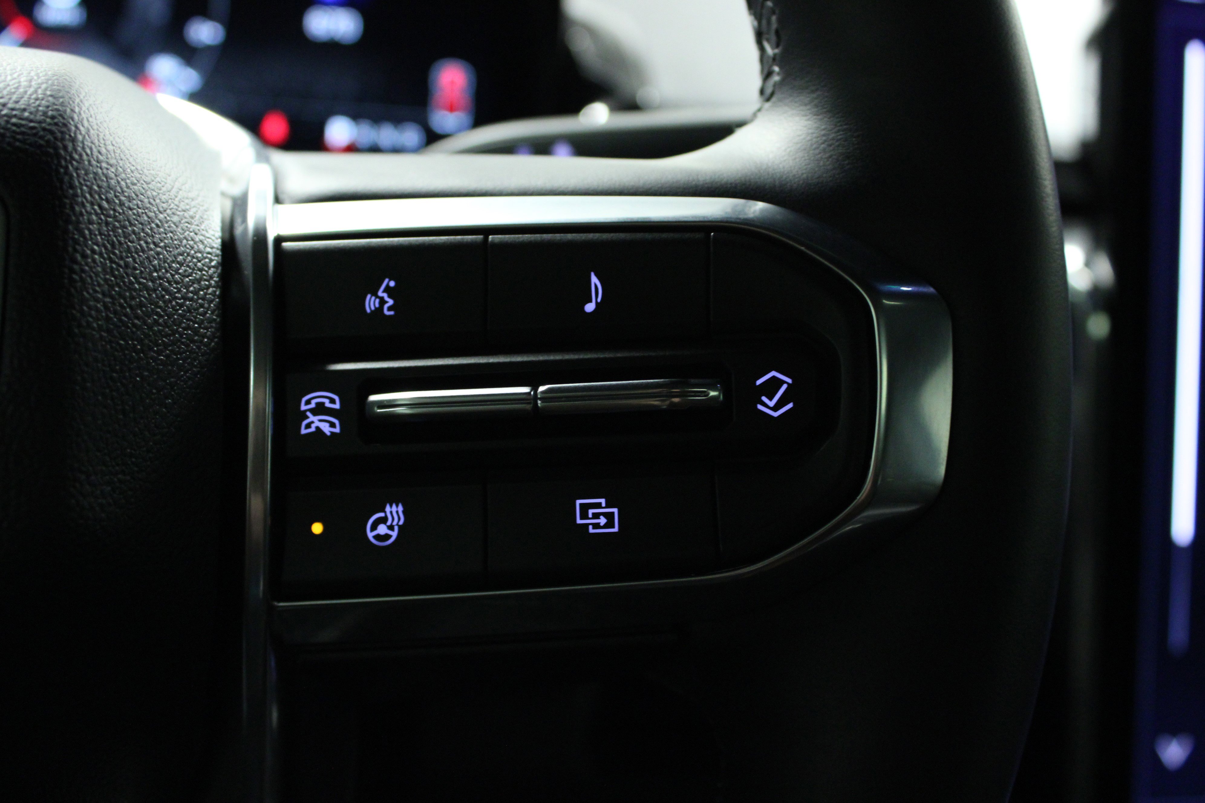 Used 2024 GMC Sierra EV Denali image 21