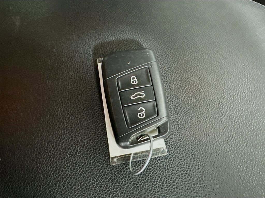 Used 2018 Volkswagen Atlas SE AWD/4WD image 41