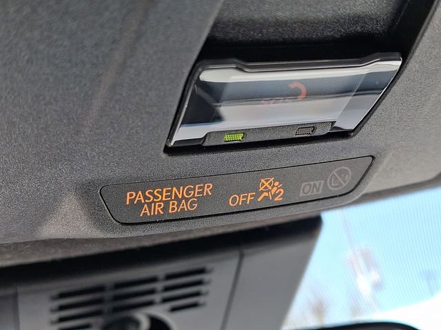 Used 2025 Toyota Corolla XSE image 21