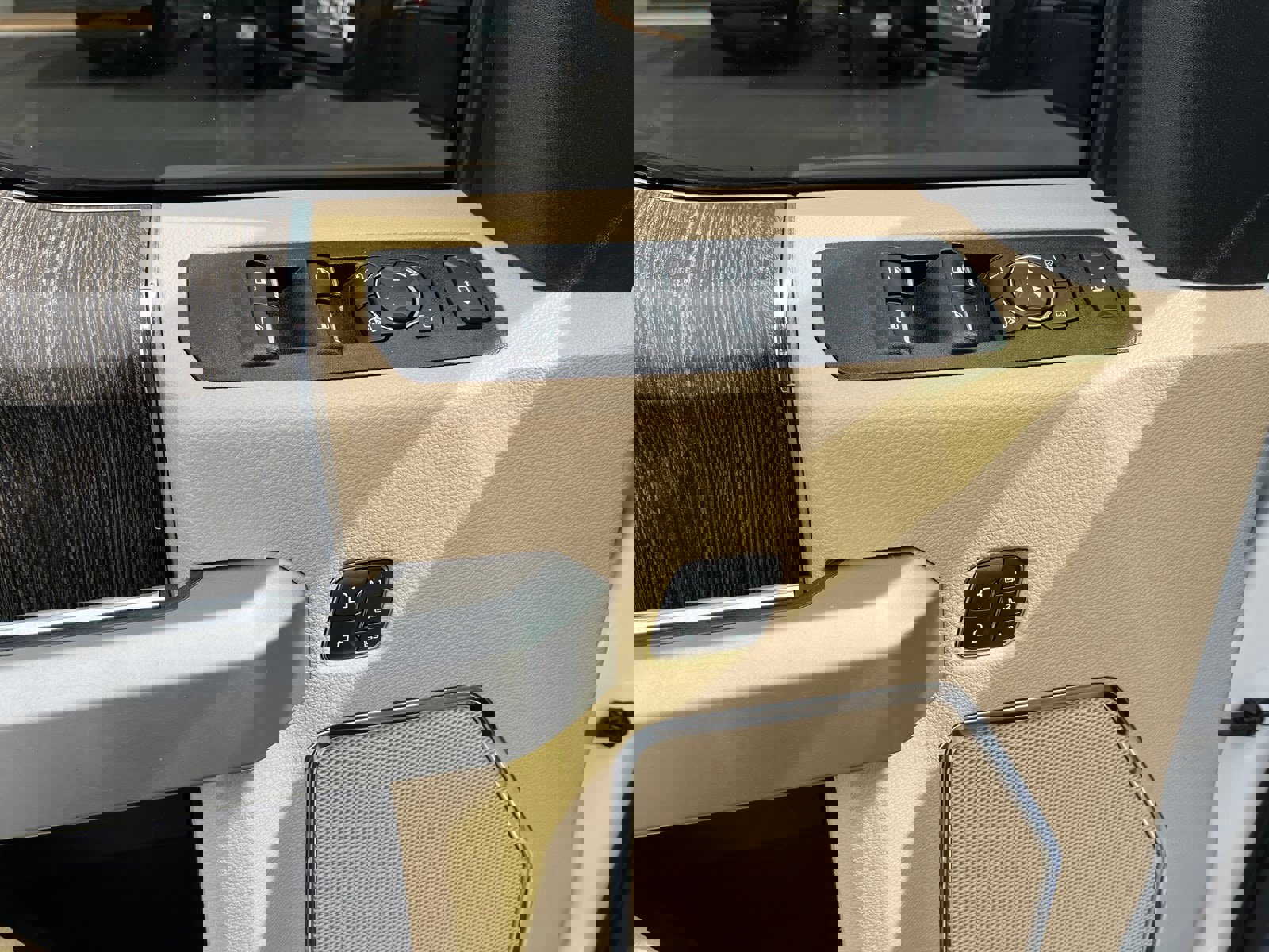 Used 2021 Ford F250 Lariat w/ Lariat Value Package image 14