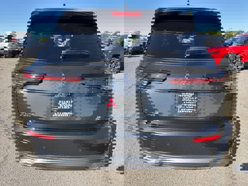 New 2025 Mitsubishi Outlander SEL image 6