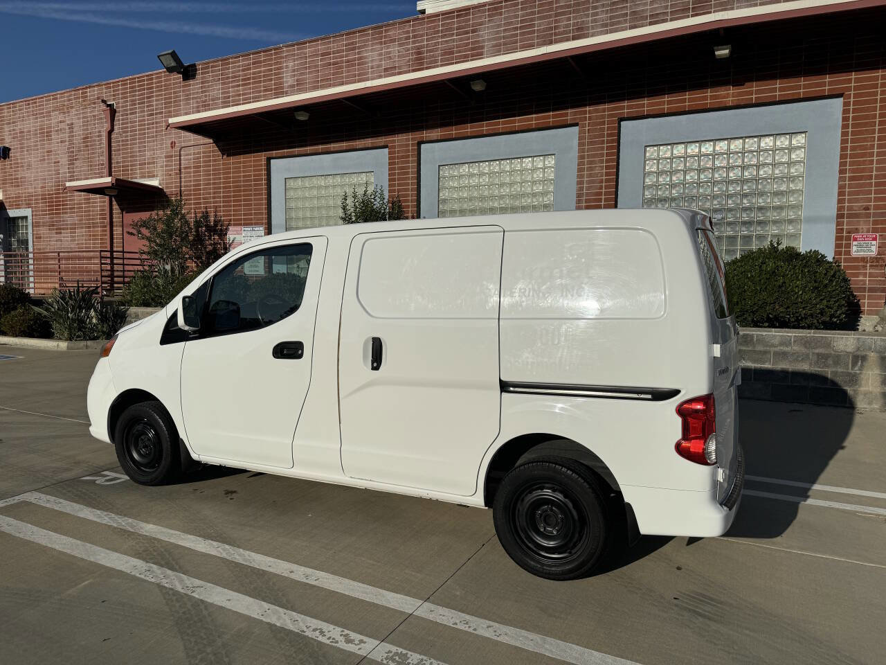 Used 2019 Nissan NV200 SV w/ Navigation Package image 3