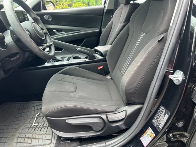 Certified 2023 Hyundai Elantra SEL FWD image 9