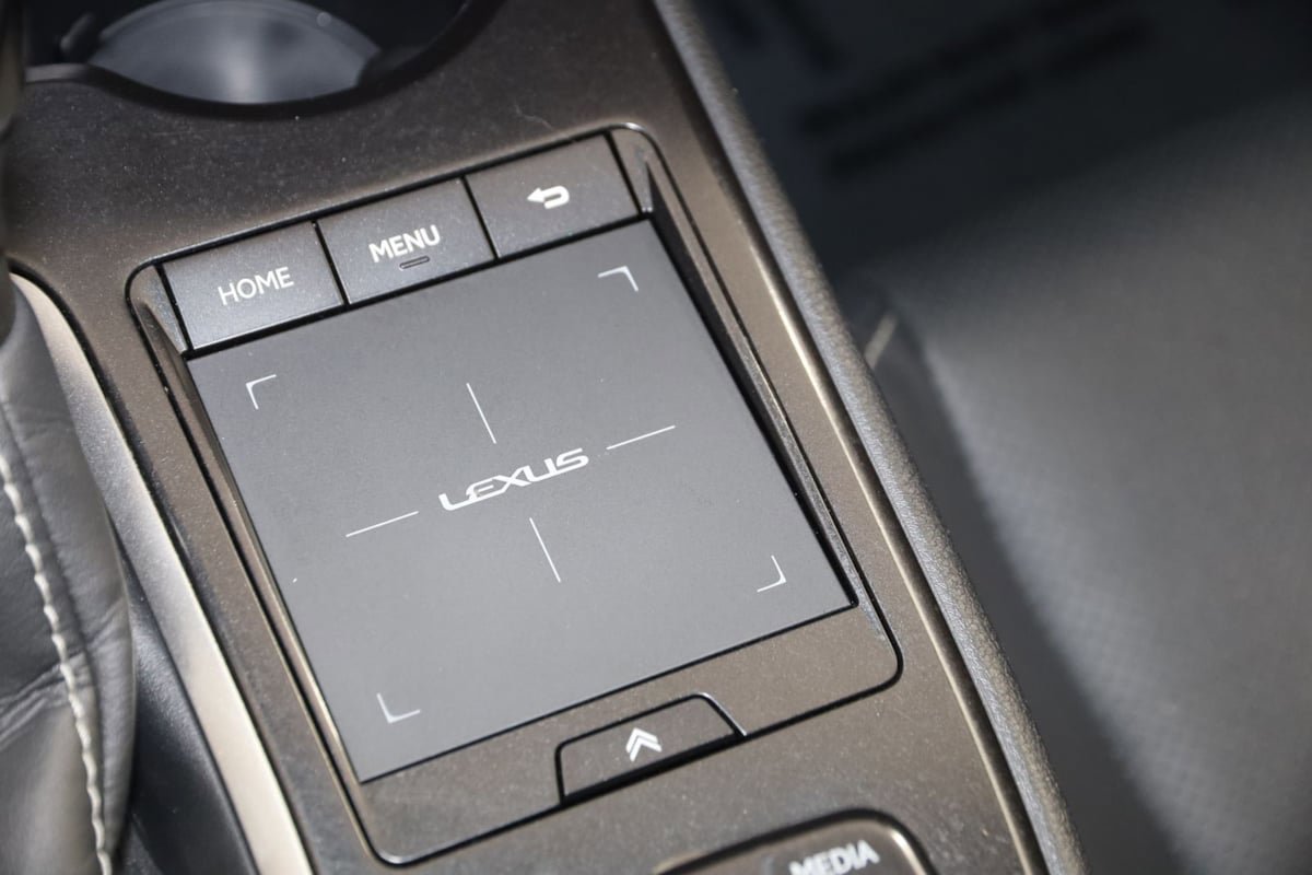Used 2022 Lexus UX 250h w/ Premium Package AWD/4WD image 28