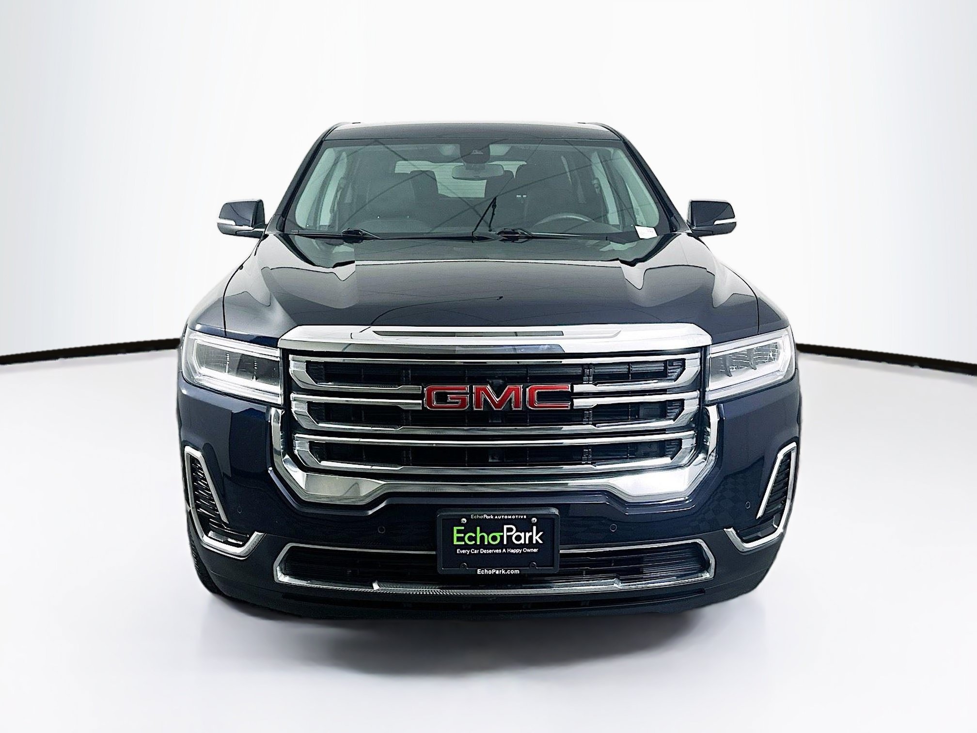 Used 2022 GMC Acadia SLE FWD image 2