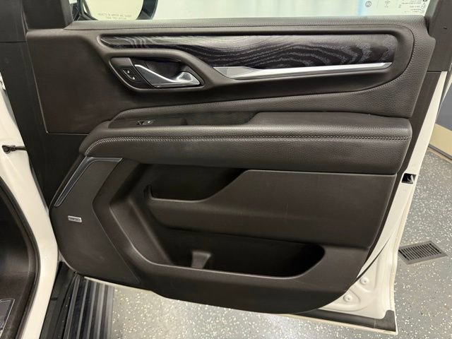 Used 2021 GMC Yukon Denali w/ Denali Premium Package image 8