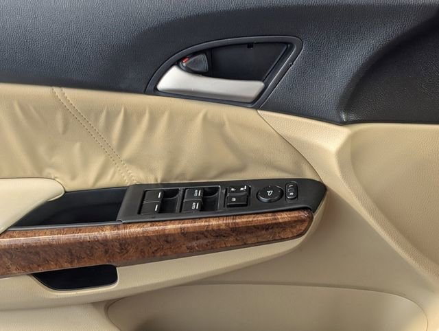 Used 2012 Honda Accord EX-L image 21