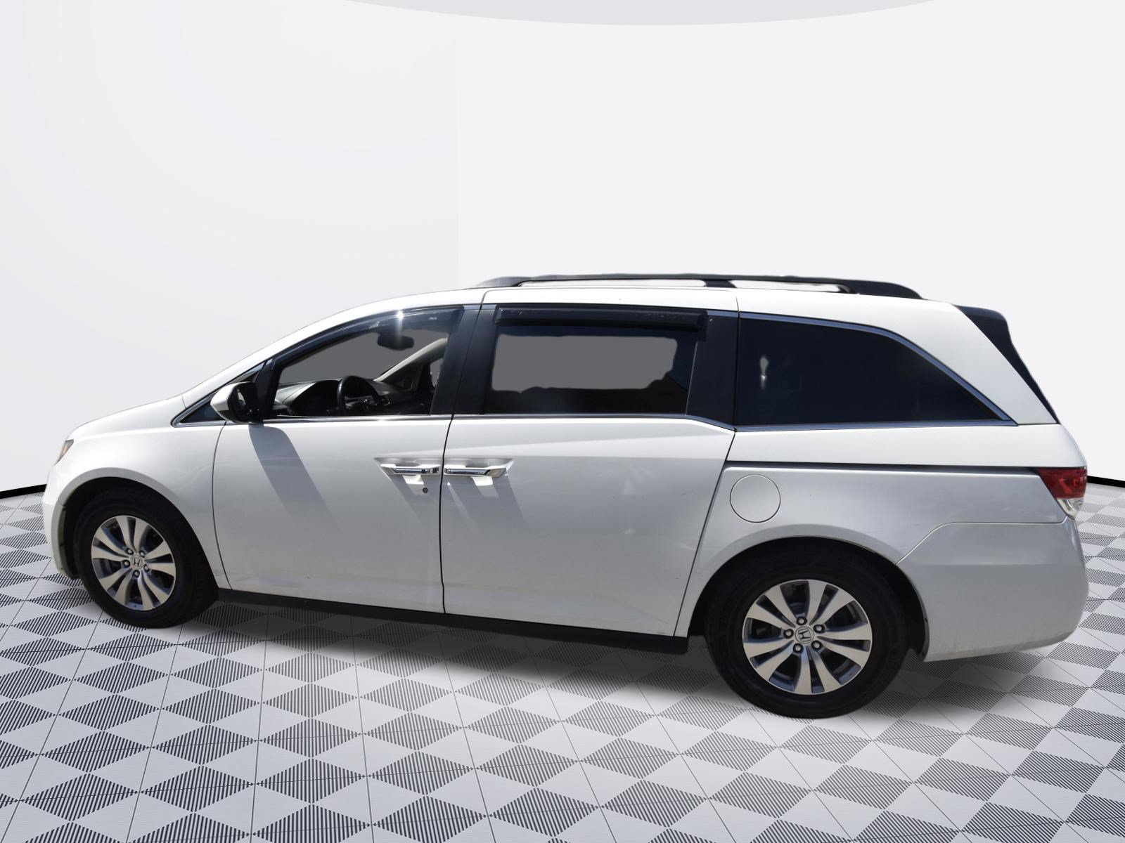 Used 2017 Honda Odyssey EX-L image 4