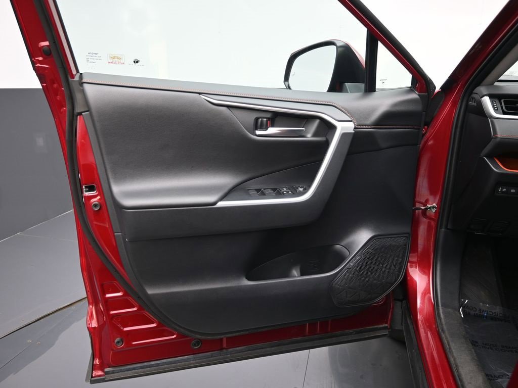 Used 2019 Toyota RAV4 Adventure image 21