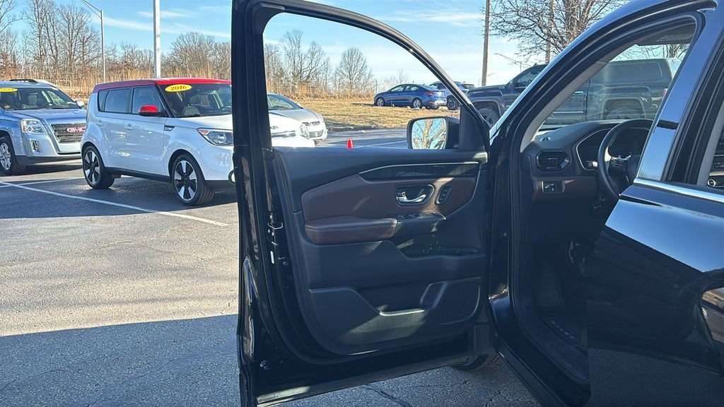 Certified 2024 Honda Pilot Elite image 11